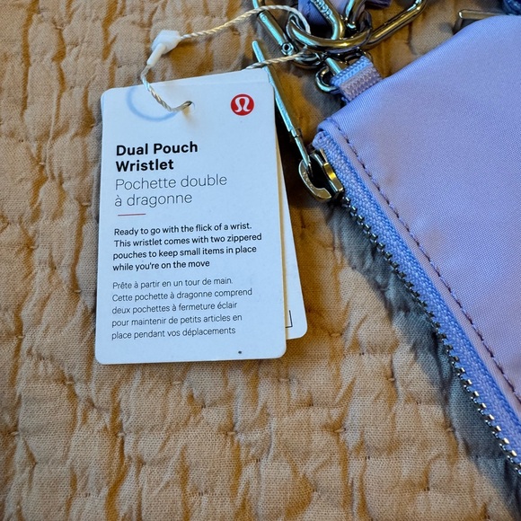 NWT Lululemon Athletica Dual Pouch Wristlet in Lavender Frost/White, Silver - Picture 9 of 10